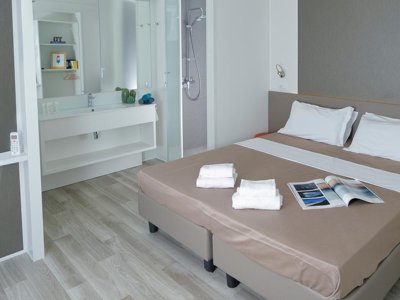 Cliquez pour découvrir toutes les photos de l'HÉBERGEMENT ! bungalow - Hu Roma In Town photo 7