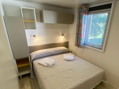 Cliquez pour découvrir toutes les photos de l'HÉBERGEMENT ! mobil-home - Sos Flores Village photo 3