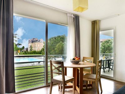Cliquez pour découvrir toutes les photos de l'ÉTABLISSEMENT ! résidence Le Domaine Du Chateau - Vacancéole photo 13