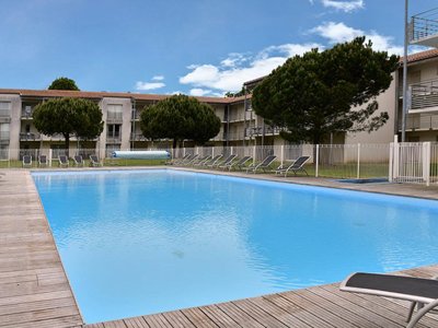Cliquez pour découvrir toutes les photos de l'ÉTABLISSEMENT ! résidence Le Domaine Du Chateau - Vacancéole photo 2