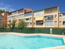 Camping Pas Cher vous présente avec son site Officiel campingpascher.fr, la Résidence La Baie Des Anges - Vacancéole, située sur la commune de Le Cap D'agde dans le département Hérault (Languedoc Roussillon) en France. La résidence La Baie Des Anges - Vacancéole, vous présente un hébergement de type appartement de 30 m² et télévision. La résidence La Baie Des Anges - Vacancéole vous propose du sam. 27 juin au sam. 04 juillet 2026, en promotion à -20% pour 7 nuits à 430,40 € au lieu de 538,0 € soit une Économie de 107,60 €. Cette location propose 32 dates différentes pour réserver votre séjour. Découvrez également les 2 autres gammes d'hébergements de la résidence. MerÉtang, Piscine extérieure, Jet-ski, Planche à voile, kiteSurf, Supermarché,... En savoir plus : cliquez-ICI.