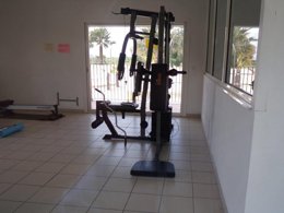 Camping Pas Cher vous présente avec son site Officiel campingpascher.fr, la Résidence Port Minervois - Les Hauts Du Lac classé 3 étoiles, située sur la commune de Homps dans le département Aude (Languedoc Roussillon) en France. La résidence Port Minervois - Les Hauts Du Lac vous propose un hébergement de type maison de 52 m² pour 4 personnes (télévision). L'établissement vous propose 10 autres types d'hébergements. Découvrez tous nos séjours à petits prix dans la commune et aux alentours de Homps du département : Aude (Languedoc Roussillon). Les Avis clients pour la Résidence Port Minervois - Les Hauts Du Lac sont excellents avec une note moyenne de 8 sur 10. LacRivière, Piscine extérieure, Aire de jeux enfants, Canoë-kayak, Court de tennis, Cyclisme, Ping-pong, Planche à voile, Pédalo, Pétanque, Randonnée, Salle de fitness, Terrain de beach-volley, Terrain multisports,... En savoir plus : cliquez-ICI.