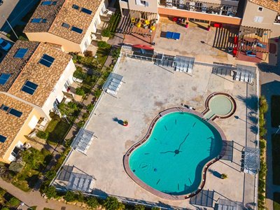 Cliquez pour découvrir toutes les photos de l'ÉTABLISSEMENT ! résidence Les Demeures Torrellanes - Vacancéole photo 5