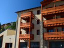 Camping Pas Cher vous présente avec son site Officiel campingpascher.fr, la Résidence Les Chalets De L'Isard - Vacancéole, située sur la commune de Les Angles dans le département Pyrénées-orientales (Languedoc Roussillon) en France. La résidence Les Chalets De L'Isard - Vacancéole, vous présente un hébergement de type appartement de 27 m² et télévision. La résidence Les Chalets De L'Isard - Vacancéole vous propose du sam. 11 juillet au sam. 18 juillet 2026, en promotion à -20% pour 7 nuits à 386,40 € au lieu de 483,0 € soit une Économie de 96,60 €. Cette location propose 58 dates différentes pour réserver votre séjour. Découvrez également les 3 autres gammes d'hébergements de la résidence. Les Avis clients pour la Résidence Les Chalets De L'Isard - Vacancéole sont excellents avec une note moyenne de 8 sur 10. Lac, Piscine chauffée, Piscine couverte, Randonnée, Créperie, Supermarché,... En savoir plus : cliquez-ICI.