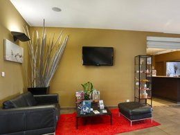 Camping Pas Cher vous présente avec son site Officiel campingpascher.fr, la Résidence Cap Camargue - Vacancéole classé 3 étoiles, située sur la commune de Le Grau Du Roi dans le département Gard (Languedoc Roussillon) en France. La résidence Cap Camargue - Vacancéole, vous présente un hébergement de type appartement de 55 m² avec climatisation et télévision. La résidence Cap Camargue - Vacancéole vous propose du sam. 03 octobre au sam. 10 octobre 2026, en promotion à -29% pour 7 nuits à 418,20 € au lieu de 592,77 € soit une Économie de 174,57 €. Cette location propose 169 dates différentes pour réserver votre séjour. Découvrez également les 7 autres gammes d'hébergements de la résidence. Les Avis clients pour la Résidence Cap Camargue - Vacancéole sont excellents avec une note moyenne de 8 sur 10. Piscine chauffée, Piscine extérieure, Animations familiales, Cyclisme, Pétanque, Randonnée, Salle de fitness, kiteSurf,... En savoir plus : cliquez-ICI.