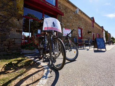 Cliquez pour découvrir toutes les photos de l'ÉTABLISSEMENT ! camping Domaine Du Logis photo 22