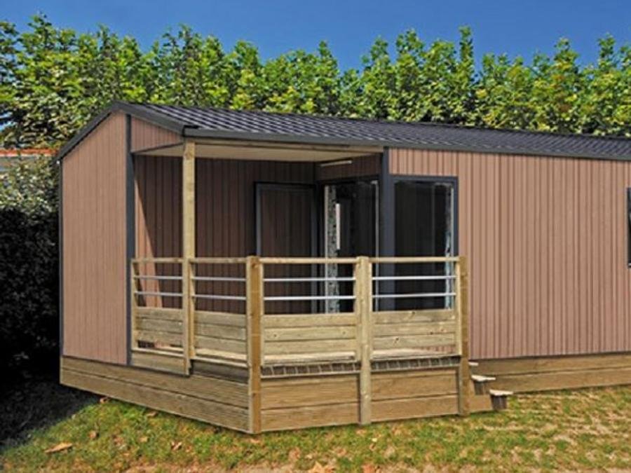 Camping Pas Cher vous présente avec son site Officiel campingpascher.fr, le Camping Paradis - La Ferme Erromardie classé 4 étoiles, situé sur la commune de Saint Jean De Luz dans le département Pyrénées-atlantiques (Aquitaine) en France. Le camping Paradis - La Ferme Erromardie vous propose un hébergement de type mobil-home de 25 m² avec climatisation (télévision). L'établissement vous propose 13 autres types d'hébergements. Découvrez tous nos séjours à petits prix dans la commune et aux alentours de Saint Jean De Luz du département : Pyrénées-atlantiques (Aquitaine). Les Avis clients pour le Camping Paradis - La Ferme Erromardie sont excellents avec une note moyenne de 8 sur 10. Mer, Piscine couverte, Piscine extérieure, Animations familiales, Club enfants, Aire de jeux enfants, Canoë-kayak, Centre équestre, Court de tennis, Cyclisme, Golf, Ping-pong, Plongée, Pétanque, Randonnée, Salle de jeux vidéo, Surf, Bar, Brasserie, Dépôt de pain, Pizzeria, Plats à emporter, Snack/Bar,... En savoir plus : cliquez-ICI.
