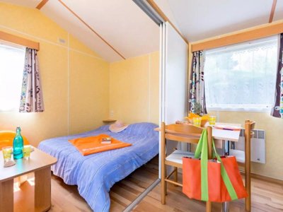 Cliquez pour découvrir toutes les photos de l'HÉBERGEMENT ! mobil-home - De La Baie photo 2