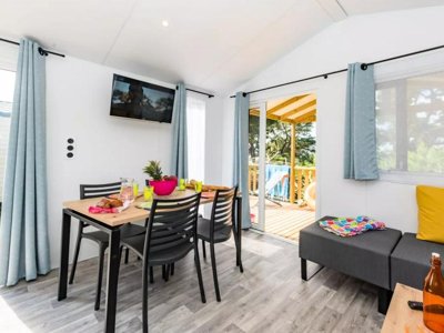 Cliquez pour découvrir toutes les photos de l'HÉBERGEMENT ! mobil-home - De La Baie photo 4