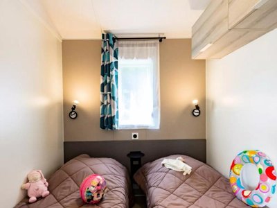 Cliquez pour découvrir toutes les photos de l'HÉBERGEMENT ! mobil-home - De La Baie photo 6