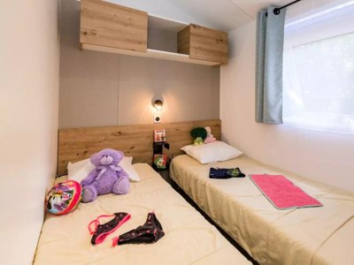 Cliquez pour découvrir toutes les photos de l'HÉBERGEMENT ! mobil-home - De La Baie photo 4