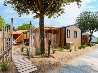 Cliquez pour découvrir toutes les photos de l'HÉBERGEMENT ! mobil-home - De La Baie photo 5