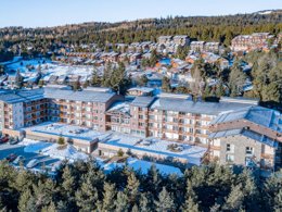 Camping Pas Cher vous présente avec son site Officiel campingpascher.fr, la Résidence Pyrénées 2000 - Vacancéole classé 3 étoiles, située sur la commune de Bolquere dans le département Pyrénées-orientales (Languedoc Roussillon) en France. La résidence Pyrénées 2000 - Vacancéole, vous présente un hébergement de type studio de 25 m² pour 2 personnes et télévision. La résidence Pyrénées 2000 - Vacancéole vous proposeun séjour PAS CHER avec une REMISEdu sam. 05 septembre au sam. 12 septembre 2026, en promotion à -33% pour 7 nuits à 222,40 € au lieu de 334,94 € soit une Économie de 112,54 €. Cette location propose 151 dates différentes pour réserver votre séjour. Découvrez également les 12 autres gammes d'hébergements de la résidence. Les Avis clients pour la Résidence Pyrénées 2000 - Vacancéole sont excellents avec une note moyenne de 8 sur 10. Aire de jeux enfants, Salle de fitness, Boulangerie,... En savoir plus : cliquez-ICI.