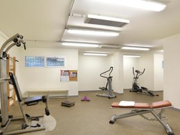 Camping Pas Cher vous présente avec son site Officiel campingpascher.fr, la Résidence Pyrénées 2000 - Vacancéole classé 3 étoiles, située sur la commune de Bolquere dans le département Pyrénées-orientales (Languedoc Roussillon) en France. La résidence Pyrénées 2000 - Vacancéole, vous présente un hébergement de type studio de 25 m² et télévision. La résidence Pyrénées 2000 - Vacancéole vous proposeun séjour PAS CHER avec une REMISEdu sam. 05 septembre au sam. 12 septembre 2026, en promotion à -33% pour 7 nuits à 184,80 € au lieu de 278,31 € soit une Économie de 93,51 €. Cette location propose 138 dates différentes pour réserver votre séjour. Découvrez également les 12 autres gammes d'hébergements de la résidence. Les Avis clients pour la Résidence Pyrénées 2000 - Vacancéole sont excellents avec une note moyenne de 8 sur 10. Aire de jeux enfants, Salle de fitness, Boulangerie,... En savoir plus : cliquez-ICI.