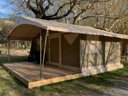 Cliquez pour découvrir toutes les photos de l'HÉBERGEMENT ! bungalow toilé - camping La Rouviere photo 4