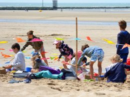 Camping Pas Cher vous présente avec son site Officiel campingpascher.fr, la Résidence SOWELL Résidences Le Port, située sur la commune de Trouville Sur Mer dans le département Calvados (Basse Normandie) en France. La résidence SOWELL Résidences Le Port, vous présente un hébergement de type studio de 25 m² pour 4 personnes et télévision. La résidence SOWELL Résidences Le Port vous propose du dimanche 25 octobre au dimanche 01 novembre 2026 pour 7 nuits à 607€. Cette location propose 311 dates différentes pour réserver votre séjour. Découvrez également les 3 autres gammes d'hébergements de la résidence. Les Avis clients pour la Résidence SOWELL Résidences Le Port sont de 5 sur 10. Piscine chauffée, Piscine couverte, Paddle, Surf, Dépôt de pain,... En savoir plus : cliquez-ICI.