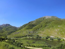 Camping Pas Cher vous présente avec son site Officiel campingpascher.fr, la Résidence Sowell Résidences Pierre Blanche - Les Ménuires classé 4 étoiles, située sur la commune de Les Menuires dans le département Savoie (Rhône Alpes) en France. La résidence Sowell Résidences Pierre Blanche - Les Ménuires vous propose un hébergement de type appartement de 40 m² pour 6 personnes (télévision). L'établissement vous propose 6 autres types d'hébergements. Découvrez tous nos séjours à petits prix dans la commune et aux alentours de Les Menuires du département : Savoie (Rhône Alpes). Rivière, Piscine couverte, Cyclisme, Ping-pong, Randonnée, Salle de fitness, Terrain multisports,... En savoir plus : cliquez-ICI.