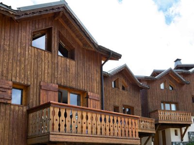 Cliquez pour découvrir toutes les photos de l'ÉTABLISSEMENT ! établissement Les Chalets Du Praz photo 2