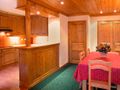Cliquez pour découvrir toutes les photos de l'HÉBERGEMENT ! studio - établissement Alpina Lodge photo 2