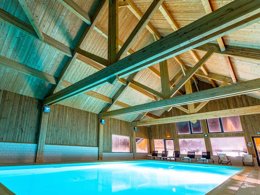Camping Pas Cher vous présente avec son site Officiel campingpascher.fr, la Résidence Madame Vacances - Les Chalets Du Berger classé 3 étoiles, située sur la commune de La Feclaz dans le département Savoie (Rhône Alpes) en France. La résidence Madame Vacances - Les Chalets Du Berger, vous présente un hébergement de type appartement de 27 m² et télévision. La résidence Madame Vacances - Les Chalets Du Berger vous proposeun séjour PAS CHER avec une REMISEdu vendredi 05 juin au vendredi 12 juin 2026 avec une PROMO de DERNIÈRE MINUTE, en promotion à -53% pour 7 nuits à 186,53 € au lieu de 399,0 € soit une Économie de 212,47 €. Cette location propose 195 dates différentes pour réserver votre séjour. Découvrez également les 6 autres gammes d'hébergements de la résidence. Les Avis clients pour la Résidence Madame Vacances - Les Chalets Du Berger sont de 7 sur 10. Piscine chauffée, Piscine couverte, Baby-foot, Centre équestre, Cyclisme, Ping-pong, Piscine, Pétanque, Randonnée,... En savoir plus : cliquez-ICI.