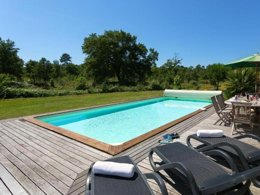 Camping Pas Cher vous présente avec son site Officiel campingpascher.fr, la Résidence Villas La Prade classé 3 étoiles, située sur la commune de Moliets Et Maa dans le département Landes (Aquitaine) en France. La résidence Villas La Prade, vous présente un hébergement de type villa de 90 m² pour 8 personnes et télévision. La résidence Villas La Prade vous proposeun séjour PAS CHER avec une REMISEdu sam. 16 mai au sam. 23 mai 2026, en promotion à -35% pour 7 nuits à 936 € au lieu de 1440,0 € soit une Économie de 504 €. Cette location propose 51 dates différentes pour réserver votre séjour. Découvrez également les 4 autres gammes d'hébergements de la résidence. Piscine extérieure, Court de tennis, Cyclisme, Golf, Surf, Boulangerie, Supermarché,... En savoir plus : cliquez-ICI.