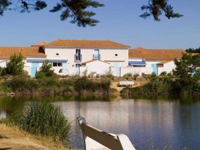Cliquez pour découvrir toutes les photos de l'ÉTABLISSEMENT ! résidence Les Maisons Du Lac photo 3