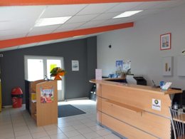 Camping Pas Cher vous présente avec son site Officiel campingpascher.fr, le Camping De La Presqu'île De Pénerf classé 3 étoiles, situé sur la commune de Damgan dans le département Morbihan (Bretagne) en France. Le camping De La Presqu'île De Pénerf vous propose un hébergement de type mobil-home de 20 m² (télévision). L'établissement vous propose 4 autres types d'hébergements. Découvrez tous nos séjours à petits prix dans la commune et aux alentours de Damgan du département : Morbihan (Bretagne). Les Avis clients pour le Camping De La Presqu'île De Pénerf sont excellents avec une note moyenne de 9 sur 10. Mer, Piscine chauffée, Piscine couverte, Aire de jeux enfants, Randonnée,... En savoir plus : cliquez-ICI.