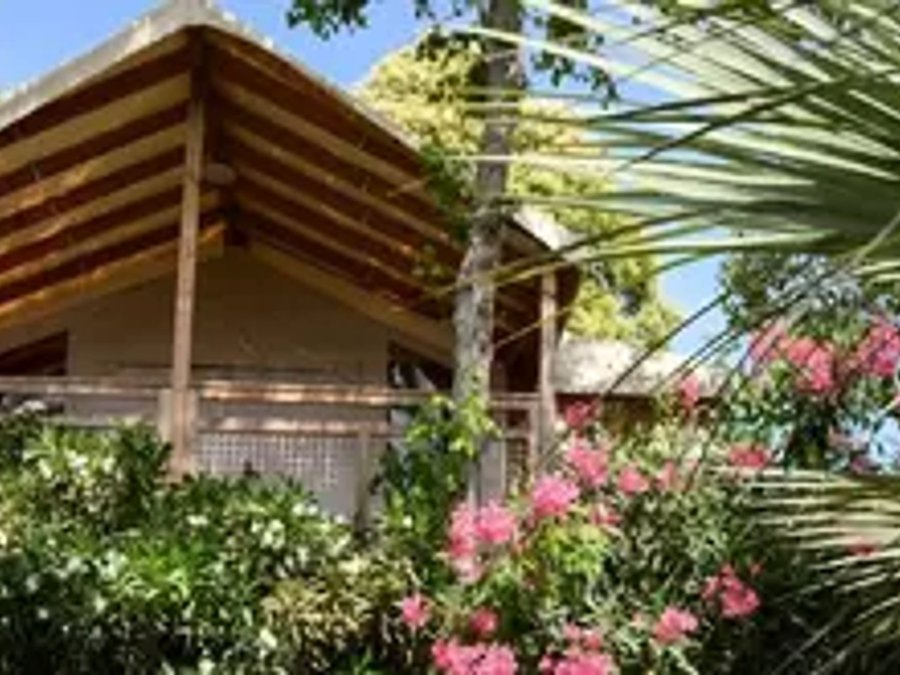 Camping Pas Cher vous présente avec son site Officiel campingpascher.fr, le Établissement Fram Club Les Pêcheurs, situé sur la commune de Roquebrune Sur Argens dans le département Var (Provence Alpes Côte D'azur) en France. L'établissement Fram Club Les Pêcheurs vous propose un hébergement de type mobilhome de 22 m². L'établissement vous propose 4 autres types d'hébergements. Découvrez tous nos séjours à petits prix dans la commune et aux alentours de Roquebrune Sur Argens du département : Var (Provence Alpes Côte D'azur).... En savoir plus : cliquez-ICI.