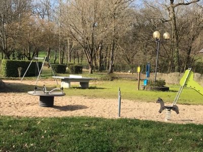 camping Municipal La Rivière - Donzenac photo 3