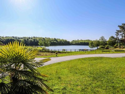 Cliquez pour découvrir toutes les photos de l'ÉTABLISSEMENT ! camping Domaine Des Monédières - Vacancéole photo 6