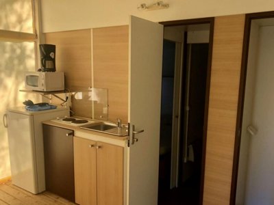 Cliquez pour découvrir toutes les photos de l'HÉBERGEMENT ! bungalow toilé - Paradis Les Rives De L'Hérault photo 3