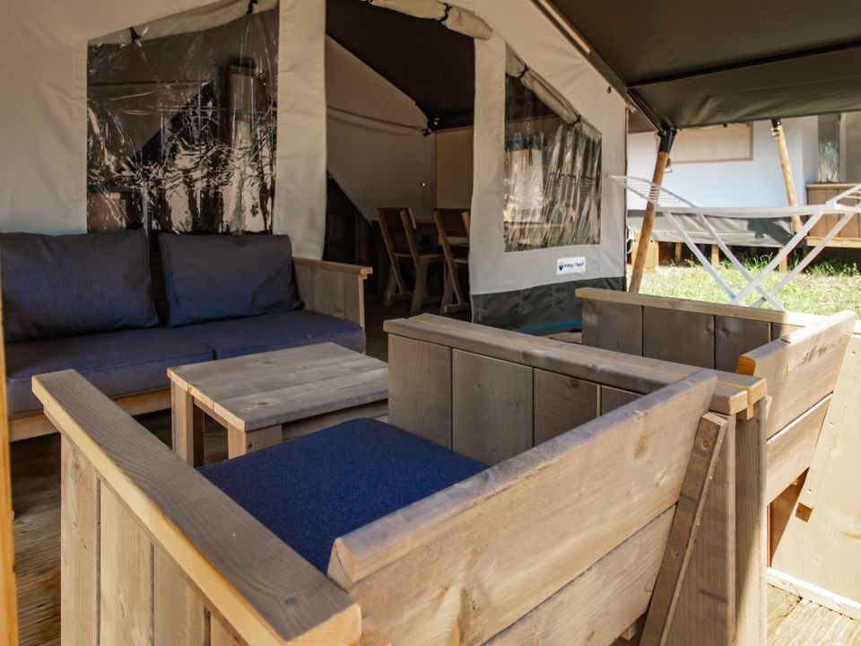 Cliquez pour découvrir toutes les photos de l'HÉBERGEMENT ! tente toile et bois - établissement Portosole photo 5