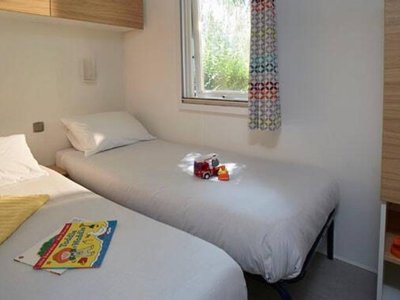 Cliquez pour découvrir toutes les photos de l'HÉBERGEMENT ! mobil-home - De Schatberg photo 6