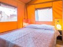 Cliquez pour découvrir toutes les photos de l'HÉBERGEMENT ! tente en toile et bois - camping De Schatberg photo 6
