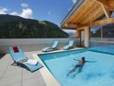 Camping Pas Cher vous présente avec son site Officiel campingpascher.fr, la Résidence GoéliaLe Grand Lodge classé 3 étoiles, située sur la commune de Chatel dans le département Haute-savoie (Rhône Alpes) en France. La résidence Goélia Le Grand Lodge, vous présente un hébergement de type appartement de 28 m² et télévision. La résidence Goélia Le Grand Lodge vous propose du sam. 12 septembre au sam. 19 septembre 2026 pour 7 nuits à 350€. Cette location propose 14 dates différentes pour réserver votre séjour. Découvrez également les 4 autres gammes d'hébergements de la résidence. Les Avis clients pour la Résidence GoéliaLe Grand Lodge sont excellents avec une note moyenne de 9 sur 10. Piscine couverte, Piscine extérieure, Canoë-kayak, Paddle, Randonnée, Bar, Snack/Bar, Supermarché,... En savoir plus : cliquez-ICI.