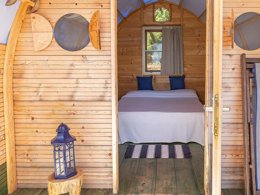 Camping Pas Cher vous présente avec son site Officiel campingpascher.fr, le Camping Gitavillage Talamone, situé sur la commune de Talamone dans le département Grosseto (Toscane) en Italie. Le camping Gitavillage Talamone, vous présente un hébergement de type tente de 12 m². Le camping Gitavillage Talamone vous propose du mardi 05 mai au mardi 12 mai 2026 pour 7 nuits à 308€. Cette location propose 104 dates différentes pour réserver votre séjour. Découvrez également les 8 autres gammes d'hébergements du camping. Les Avis clients pour le Camping Gitavillage Talamone sont excellents avec une note moyenne de 9 sur 10. Piscine extérieure, Animations familiales, Club enfants, Aire de jeux enfants, Court de tennis, Cyclisme, Ping-pong, Pétanque, Randonnée, Terrain multisports, Voile, Bar, Dépôt de pain, Plats à emporter, Restaurant, Épicerie,... En savoir plus : cliquez-ICI.