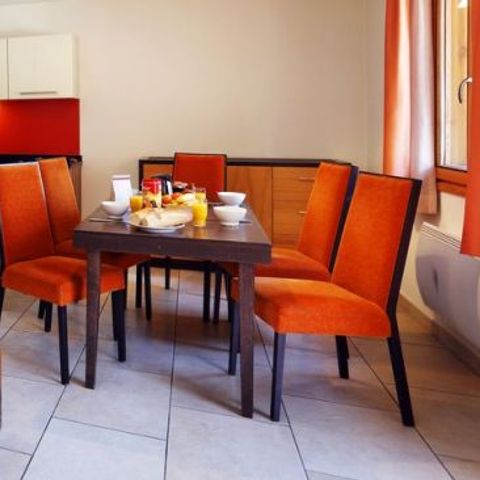 Cliquez pour découvrir toutes les photos de l'HÉBERGEMENT ! appartement - L'Adret photo 3
