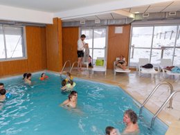 Camping Pas Cher vous présente avec son site Officiel campingpascher.fr, la Résidence Nemea Les Balcons D'Ax, située sur la commune de Ax Les Thermes dans le département Ariège (Midi Pyrénées) en France. La résidence Nemea Les Balcons D'Ax vous propose un hébergement de type studio de 23 m² (télévision). L'établissement vous propose 3 autres types d'hébergements. Découvrez tous nos séjours à petits prix dans la commune et aux alentours de Ax Les Thermes du département : Ariège (Midi Pyrénées). Les Avis clients pour la Résidence Nemea Les Balcons D'Ax sont excellents avec une note moyenne de 8 sur 10. Piscine chauffée, Piscine couverte, Canoë-kayak, Centre équestre, Cyclisme, Randonnée, Boulangerie, Supermarché,... En savoir plus : cliquez-ICI.