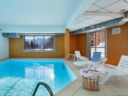 Camping Pas Cher vous présente avec son site Officiel campingpascher.fr, la Résidence Nemea Les Balcons D'Ax, située sur la commune de Ax Les Thermes dans le département Ariège (Midi Pyrénées) en France. La résidence Nemea Les Balcons D'Ax, vous présente un hébergement de type studio de 23 m² et télévision. La résidence Nemea Les Balcons D'Ax vous propose du sam. 03 janvier au sam. 10 janvier 2026 pour 7 nuits à 350€. Cette location propose 16 dates différentes pour réserver votre séjour. Découvrez également les 3 autres gammes d'hébergements de la résidence. Les Avis clients pour la Résidence Nemea Les Balcons D'Ax sont excellents avec une note moyenne de 8 sur 10. Piscine chauffée, Piscine couverte, Canoë-kayak, Centre équestre, Cyclisme, Randonnée, Boulangerie, Supermarché,... En savoir plus : cliquez-ICI.