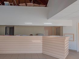 Camping Pas Cher vous présente avec son site Officiel campingpascher.fr, la Résidence Sud Océan- Vacancéole, située sur la commune de Guidel dans le département Morbihan (Bretagne) en France. La résidence Sud Océan - Vacancéole, vous présente un hébergement de type appartement de 31 m² et télévision. La résidence Sud Océan - Vacancéole vous proposeun séjour PAS CHER avec une REMISEdu sam. 03 octobre au sam. 10 octobre 2026, en promotion à -33% pour 7 nuits à 252 € au lieu de 379,52 € soit une Économie de 127,52 €. Cette location propose 126 dates différentes pour réserver votre séjour. Découvrez également les 8 autres gammes d'hébergements de la résidence. Les Avis clients pour la Résidence Sud Océan- Vacancéole sont excellents avec une note moyenne de 8 sur 10. Piscine extérieure, Aire de jeux enfants,... En savoir plus : cliquez-ICI.