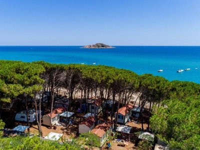 Cliquez pour découvrir toutes les photos de l'ÉTABLISSEMENT ! camping Le Cernie photo 10