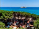 Camping Pas Cher vous présente avec son site Officiel campingpascher.fr, le Camping Le Cernie classé 3 étoiles, situé sur la commune de Lotzorai dans le département Ogliastra (Sardaigne) en Italie. Le camping Le Cernie, vous présente un hébergement de type mobil-home. Le camping Le Cernie vous propose du sam. 10 octobre au sam. 17 octobre 2026 pour 7 nuits à 721€. Cette location propose 92 dates différentes pour réserver votre séjour. Découvrez également les 1 autres gammes d'hébergements du camping. Mer, Cyclisme, Plongée, Salle de fitness, Bar, Plats à emporter,... En savoir plus : cliquez-ICI.