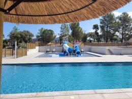 Camping Pas Cher vous présente avec son site Officiel campingpascher.fr, le Camping La'Bel Balagne classé 3 étoiles, situé sur la commune de Belgodere dans le département Corse Du Nord (Corse) en France. Le camping La'Bel Balagne, vous présente un hébergement de type mobil-home de 33 m² pour 2 personnes avec climatisation et télévision. Le camping La'Bel Balagne vous propose du dimanche 05 juillet au dimanche 12 juillet 2026 pour 7 nuits à 1254€. Cette location propose 1 dates différentes pour réserver votre séjour. Découvrez également les 5 autres gammes d'hébergements du camping. Mer, Piscine extérieure, Aire de jeux enfants, Canoë-kayak, Court de tennis, Structure gonflable enfants, Pizzeria,... En savoir plus : cliquez-ICI.
