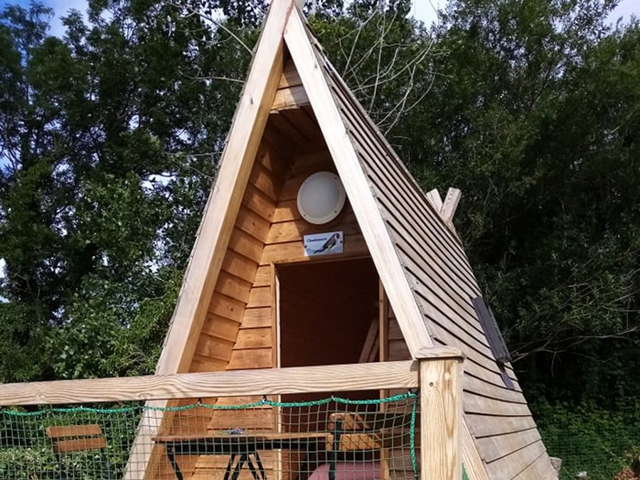 Camping Pas Cher vous présente avec son site Officiel campingpascher.fr, le Établissement La Warenne, situé sur la commune de Pont De Briques Saint Etienne dans le département Pas-de-calais (Nord-pas-de-calais) en France. L'établissement La Warenne vous propose un hébergement de type hébergement de 6 m². L'établissement vous propose 5 autres types d'hébergements. Découvrez tous nos séjours à petits prix dans la commune et aux alentours de Pont De Briques Saint Etienne du département : Pas-de-calais (Nord-pas-de-calais).... En savoir plus : cliquez-ICI.