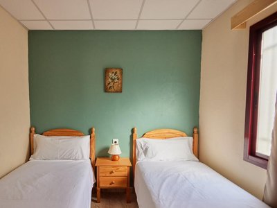 Cliquez pour découvrir toutes les photos de l'HÉBERGEMENT ! bungalow - TAIGA Lake Caspe photo 16