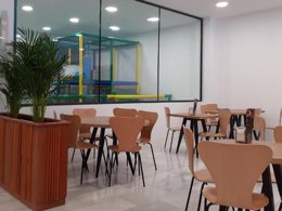 Camping Pas Cher vous présente avec son site Officiel campingpascher.fr, le Village vacances Golf Beach Apart-Hotel classé 3 étoiles, situé sur la commune de Platja De Pals dans le département Gérone (Catalogne) en Espagne. Le village vacances Golf Beach Apart-Hotel, vous présente un hébergement de type studio de 30 m² pour 2 personnes avec climatisation et télévision. Le village vacances Golf Beach Apart-Hotel vous proposeun séjour PAS CHER avec une REMISEdu lundi 13 juillet au lundi 20 juillet 2026, en promotion à -30% pour 7 nuits à 835 € au lieu de 1193,0 € soit une Économie de 358 €. Cette location propose 318 dates différentes pour réserver votre séjour. Découvrez également les 13 autres gammes d'hébergements du village vacances. Les Avis clients pour le Village vacances Golf Beach Apart-Hotel sont excellents avec une note moyenne de 9 sur 10. Mer, Piscine extérieure, Animation enfants, Aire de jeux enfants, Centre équestre, Court de tennis, Cyclisme, Golf, Plongée, kiteSurf, Bar, Snack/Bar, Supermarché, Épicerie,... En savoir plus : cliquez-ICI.