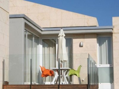 Cliquez pour découvrir toutes les photos de l'HÉBERGEMENT ! appartement - L'Escala Resort photo 2