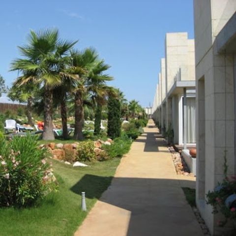 Cliquez pour découvrir toutes les photos de l'HÉBERGEMENT ! appartement - L'Escala Resort photo 4