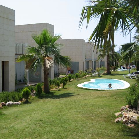 Cliquez pour découvrir toutes les photos de l'HÉBERGEMENT ! appartement - L'Escala Resort photo 4