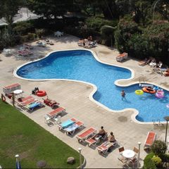 Camping Pas Cher vous présente avec son site Officiel campingpascher.fr, le Établissement Apart-Hotel Ght Tossa Park, situé sur la commune de Tossa De Mar dans le département Gérone (Catalogne) en Espagne. L'établissement Apart-Hotel Ght Tossa Park vous propose un hébergement de type appartement de 30 m². L'établissement vous propose 2 autres types d'hébergements. Découvrez tous nos séjours à petits prix dans la commune et aux alentours de Tossa De Mar du département : Gérone (Catalogne).... En savoir plus : cliquez-ICI.